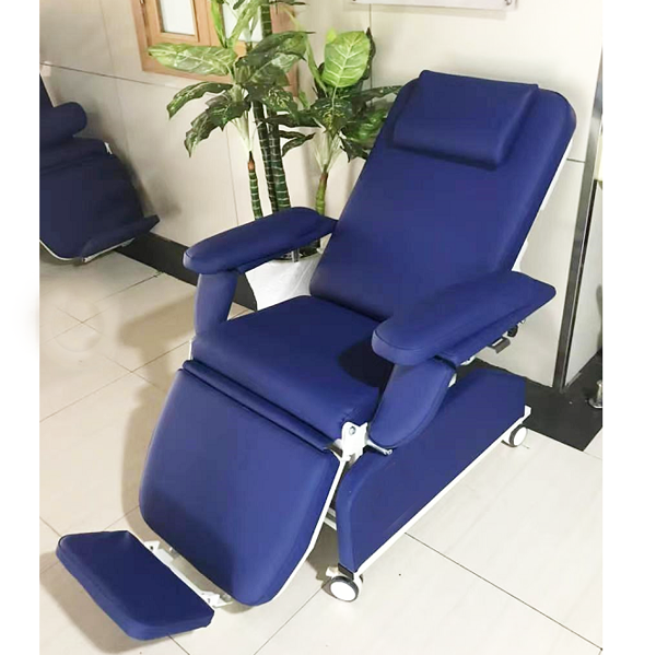 Manual Dialysis Chair with adjustable armrest
