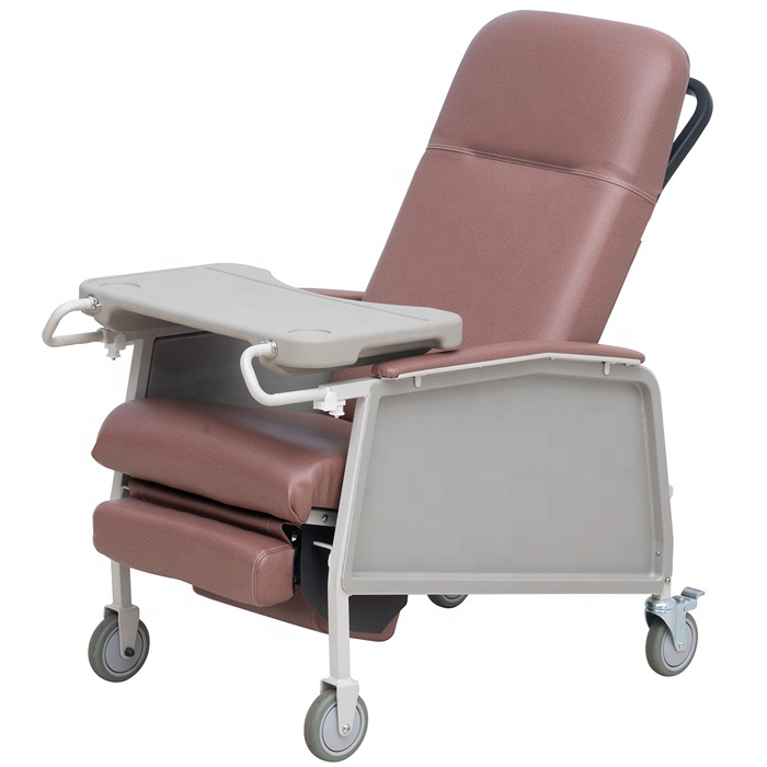 Manual Geriatric Chair with table/ on castor / Drive type