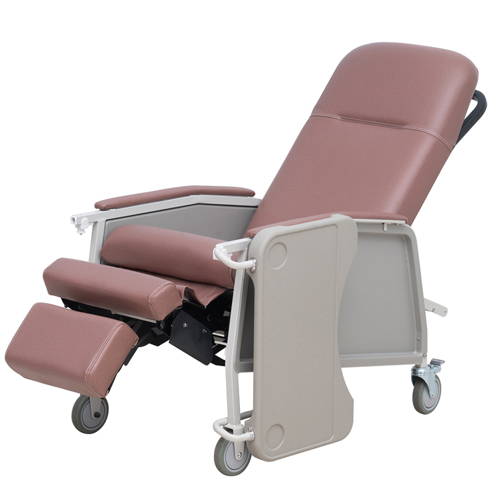 Manual Geriatric Chair with table/ on castor / Drive type