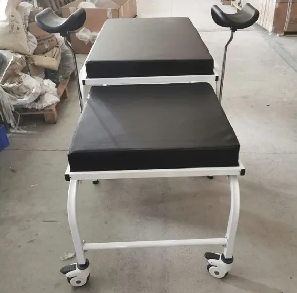 Simple Delivery Table/ cheap delivery table