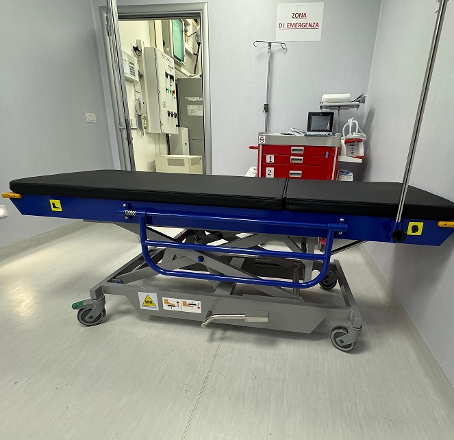 MRI compatible stretcher trolley for veterinary clinics and animals / MR compatible to 1.5T and 3.0T